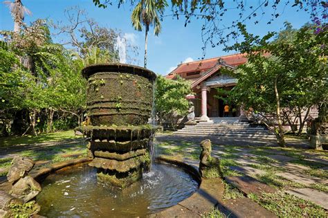 De Agung Rai Museum of Art: Een verborgen parel van Balinese cultuur en schoonheid!