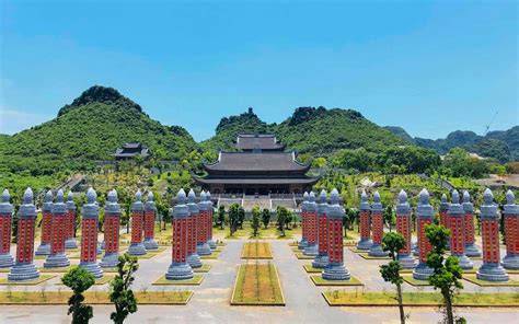  De Pagoda van De Tam: Een Ontroerende Tempel en een Uitzicht dat je Ziel Verwarmt!